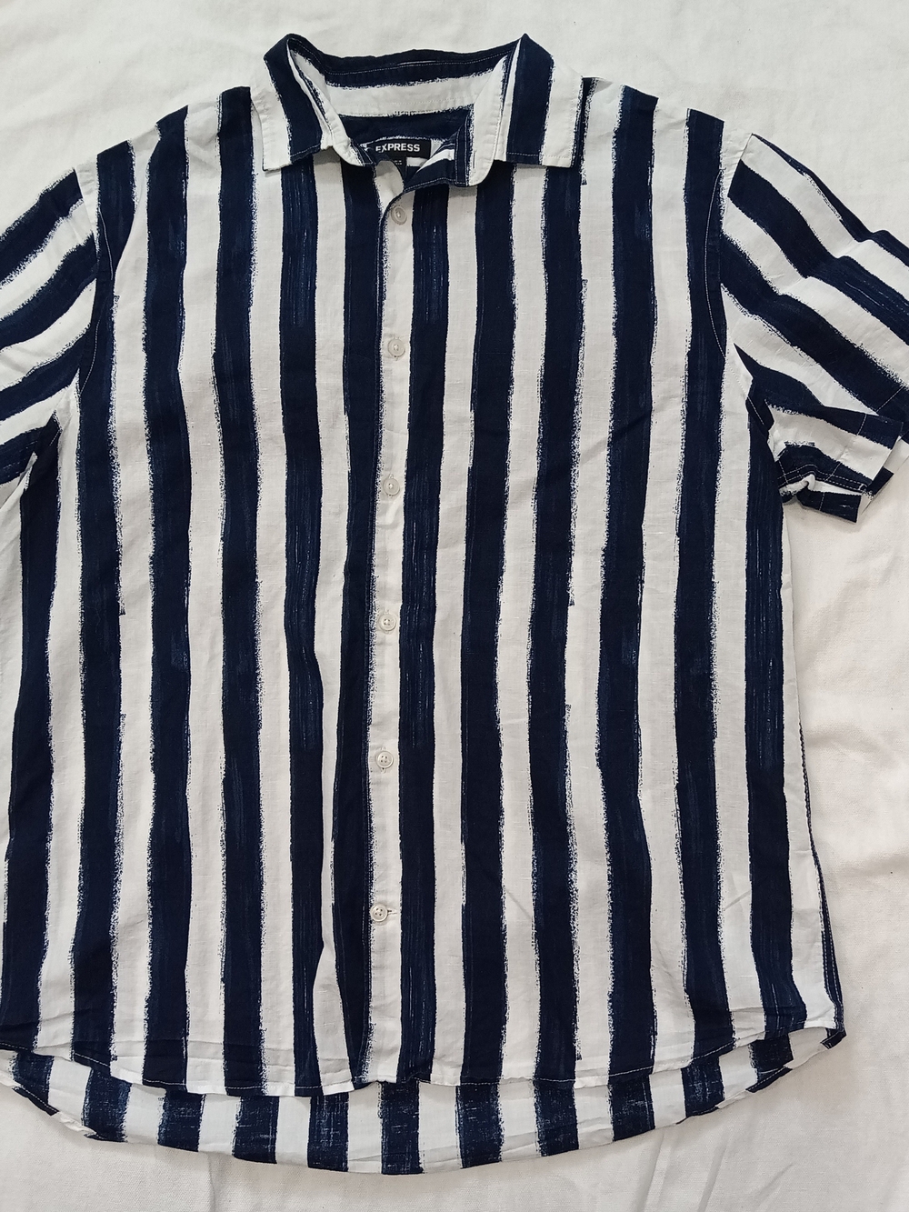 Express Men's Large Short Sleeve Linen Blend Button-Up Shirt Navy/White Stripes